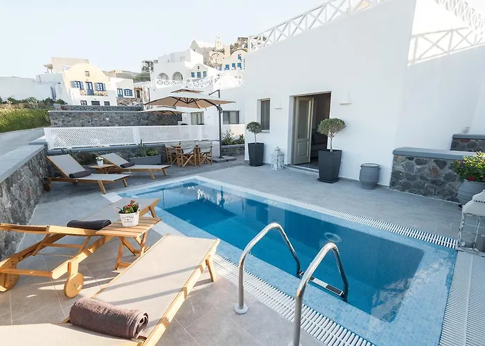 Willa Mathios Luxury Homes *