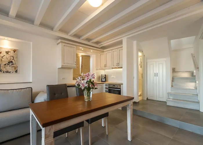 Mathios Luxury Homes Villa *