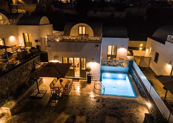 Willa Mathios Luxury Homes *