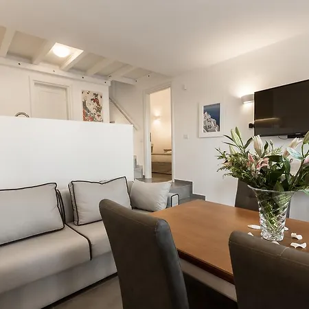 Вилла Mathios Luxury Homes Акротири