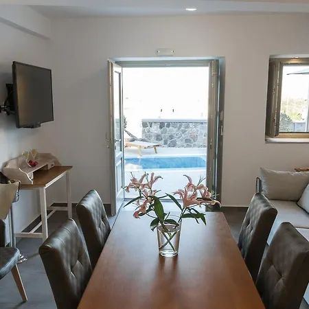 Mathios Luxury Homes * Акротири