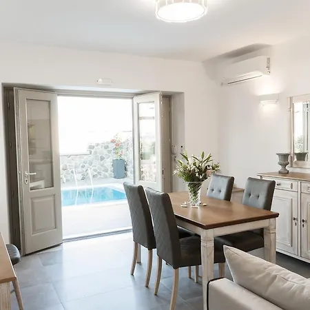 Mathios Luxury Homes Акротири